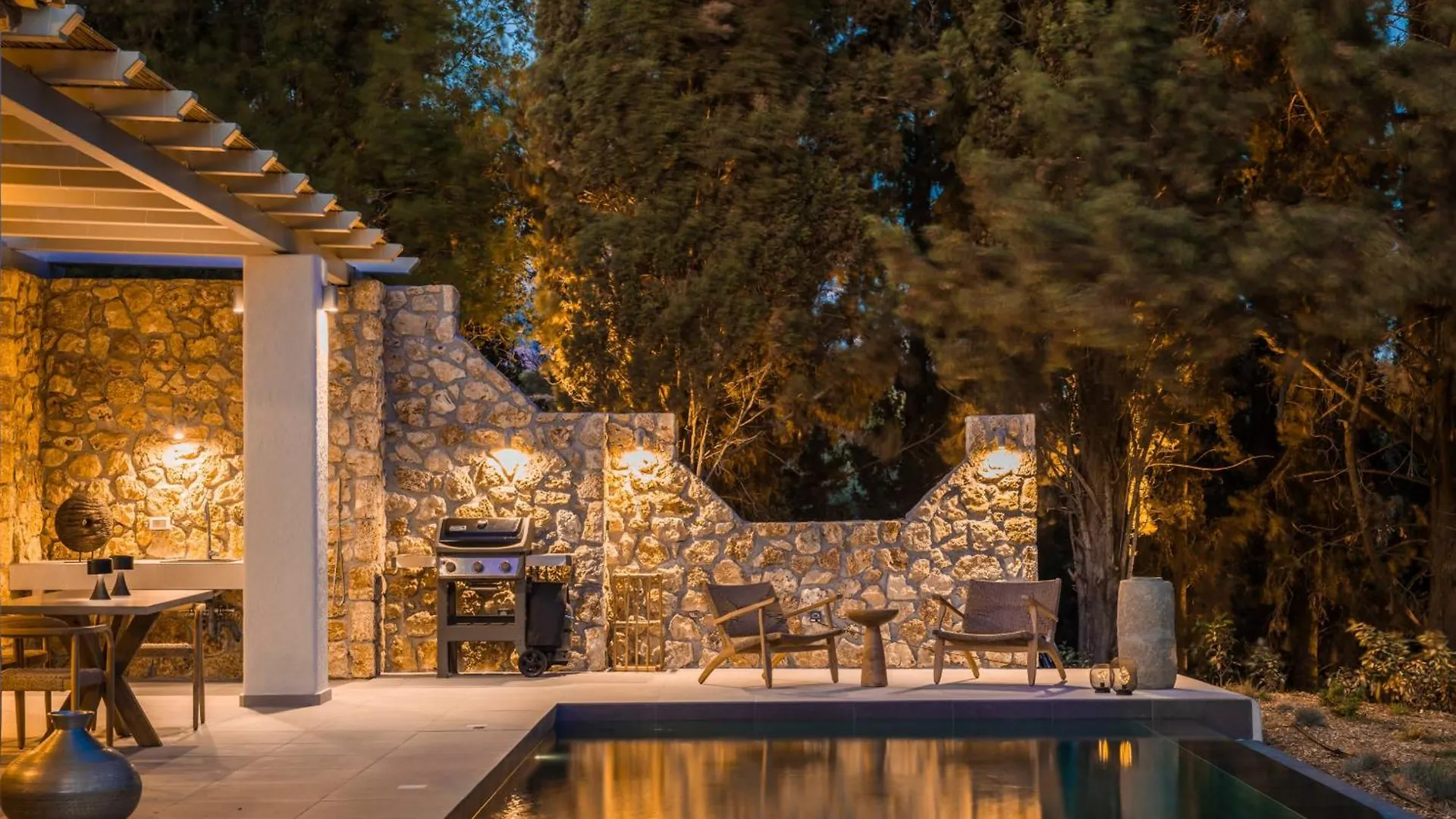 Forrest Villa Svoronata